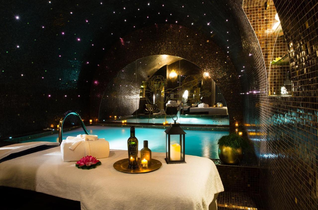 Deluxe Room with spa access,703289854:JPEG