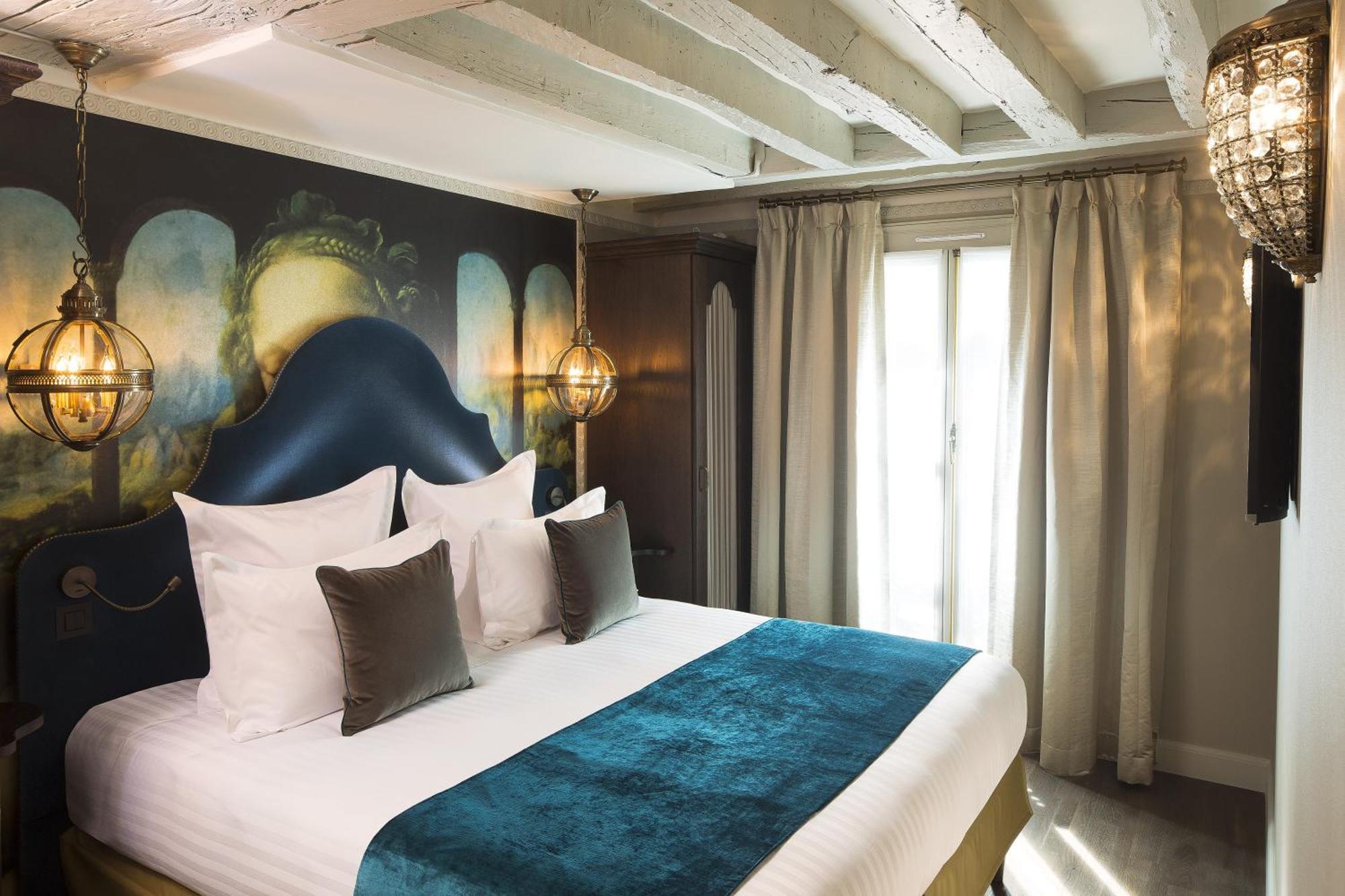 Deluxe Room spa access